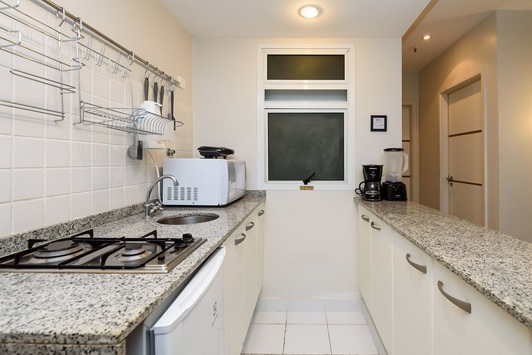 Flat between Ipanema beach and Copacabana