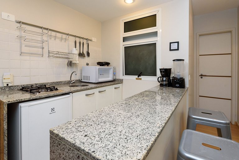 Flat between Ipanema beach and Copacabana