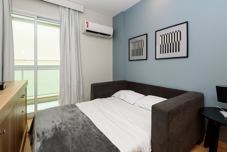 Flat between Ipanema beach and Copacabana