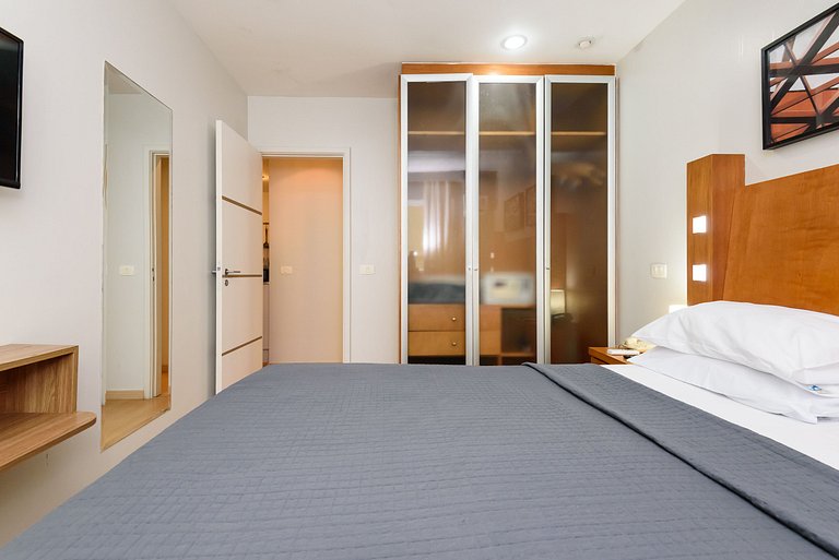 Flat between Ipanema beach and Copacabana