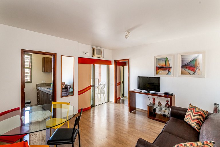 Apt 2 quartos e lazer em frente praia da Barra