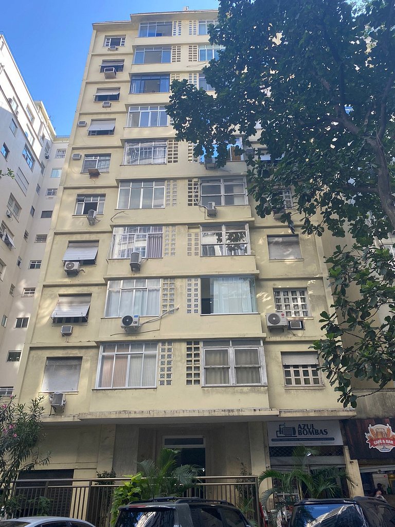 Apartamento Moderno quadra da praia de Copacabana