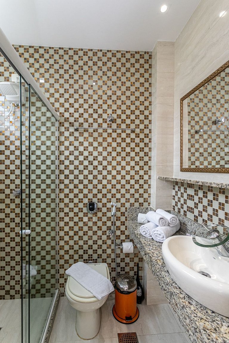 Leblon Studio – Steps from the Beach and Dining