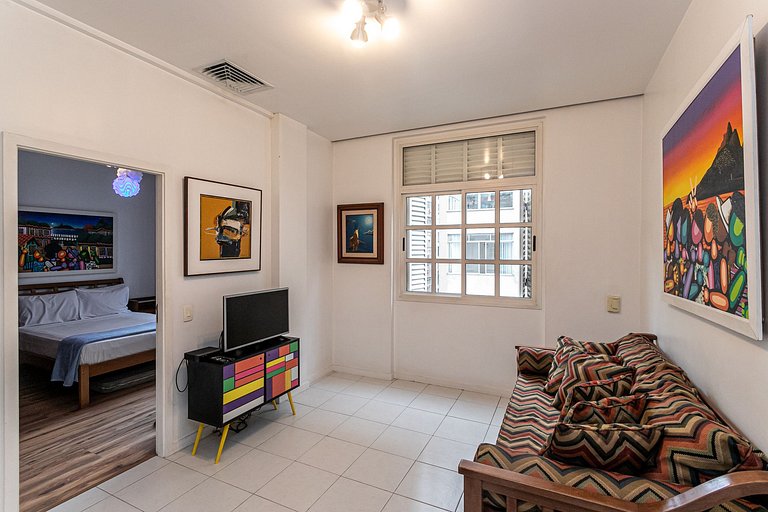 Apartamento com serviços ao lado praia Copacabana