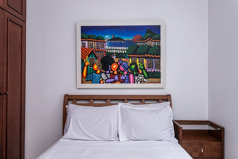 Apartamento com serviços ao lado praia Copacabana