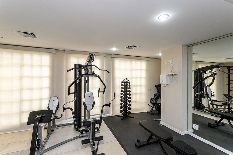 Apartamento com serviços ao lado praia Copacabana