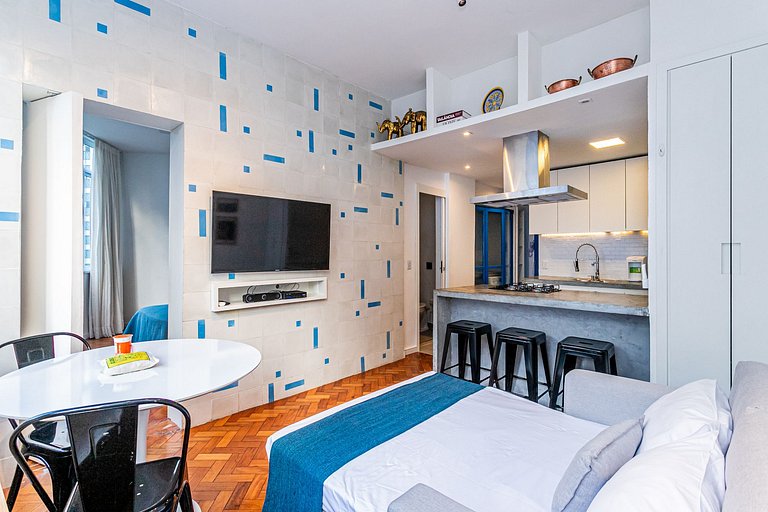 Stylish apartment 250m from Copacabana Beach