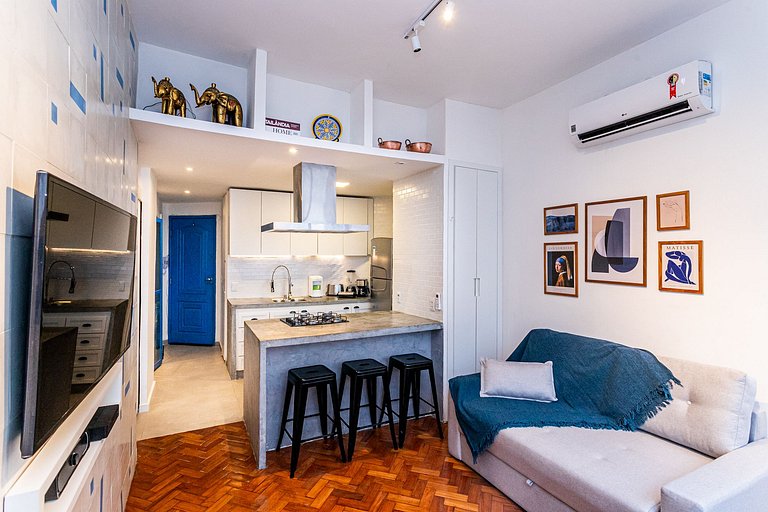 Apartamento com estilo 250m da Praia de Copacabana