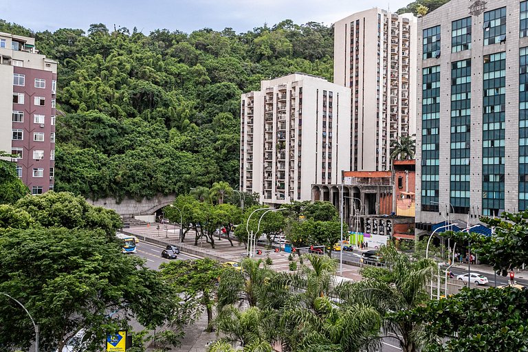 Apartamento com estilo 250m da Praia de Copacabana