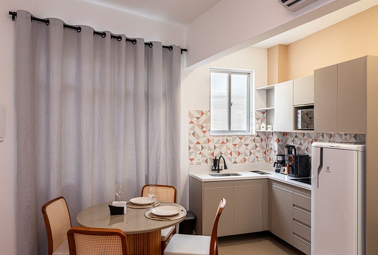 Apartamento reformado entre o Leblon e a Gávea