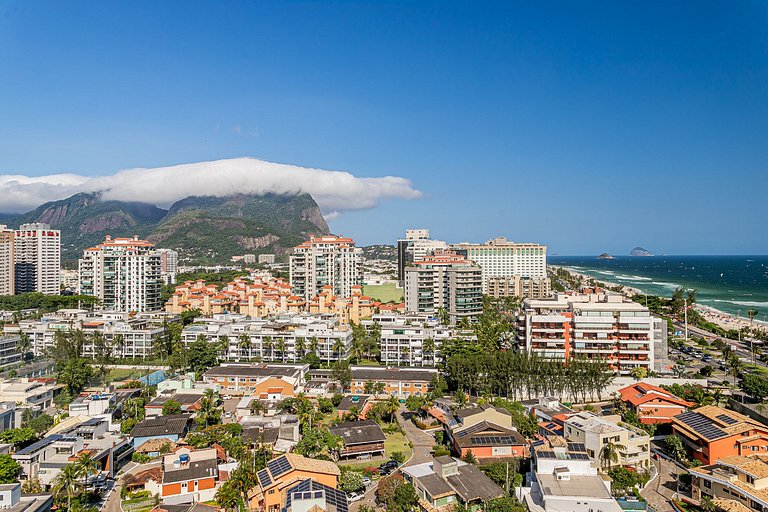 Apt com serviços lazer e vista para o mar da Barra