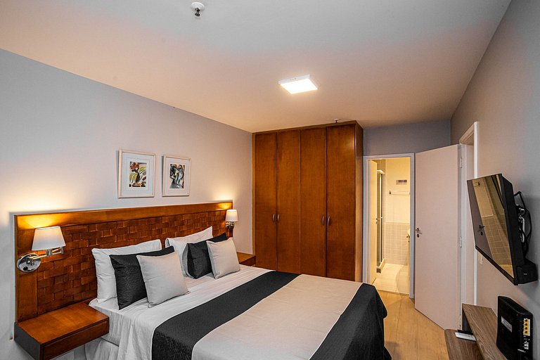 Ipanema Flat: Pool, Gym, Sauna & Parking