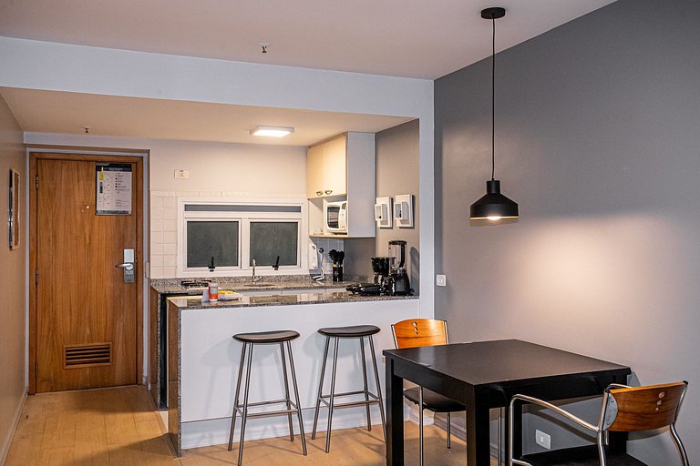 Ipanema Flat: Pool, Gym, Sauna & Parking