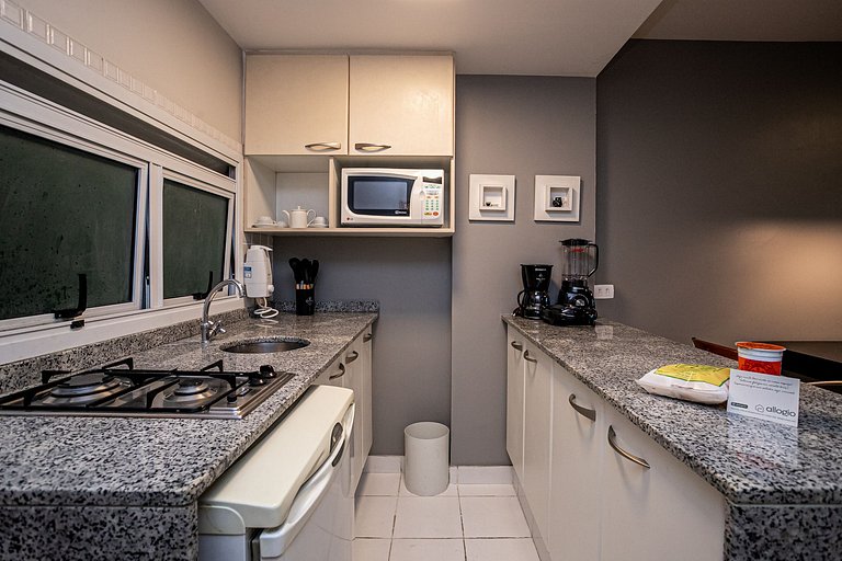 Ipanema Flat: Pool, Gym, Sauna & Parking