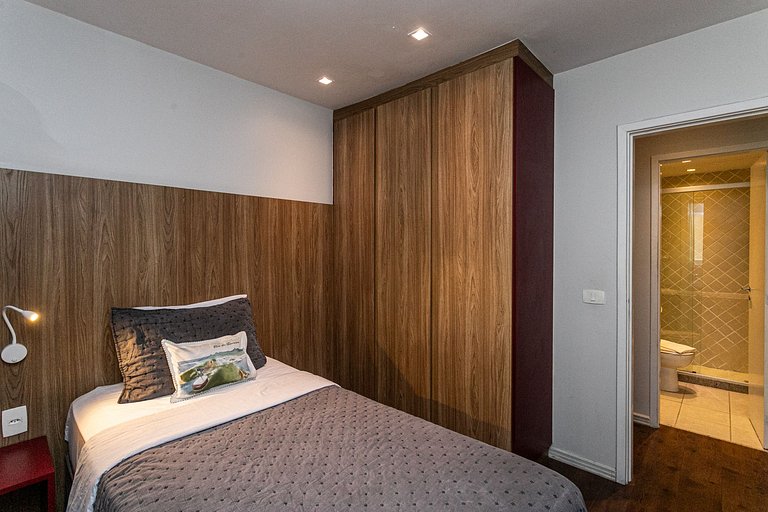 2 Bedroom Ipanema • Pool• 250m to the Beach