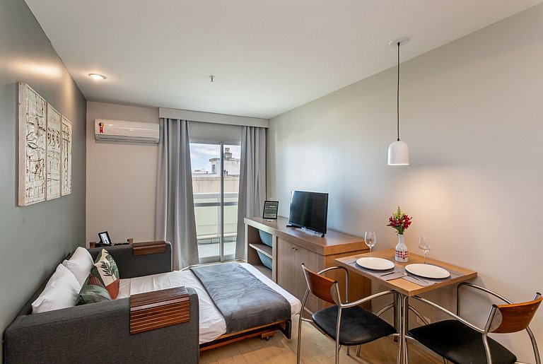 Flat Ipanema com Garagem, Varanda e Lazer