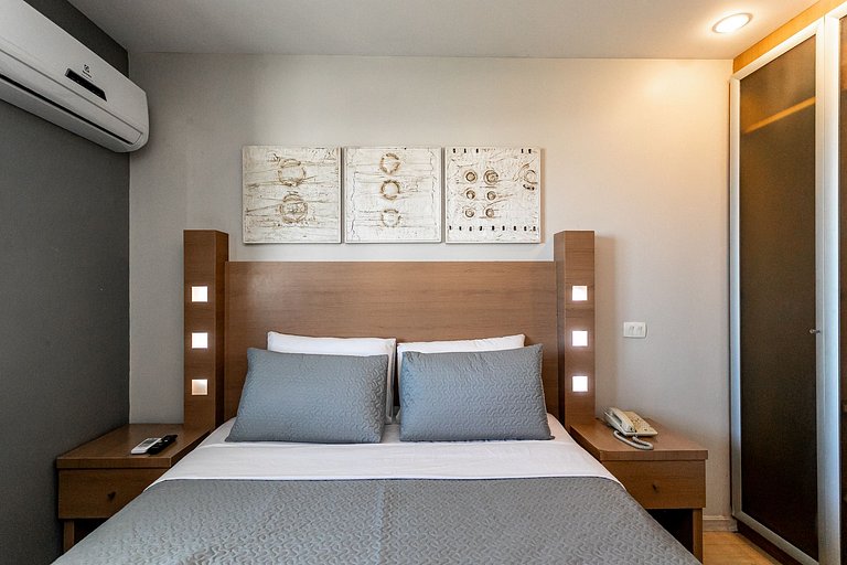 Flat Ipanema com Garagem, Varanda e Lazer