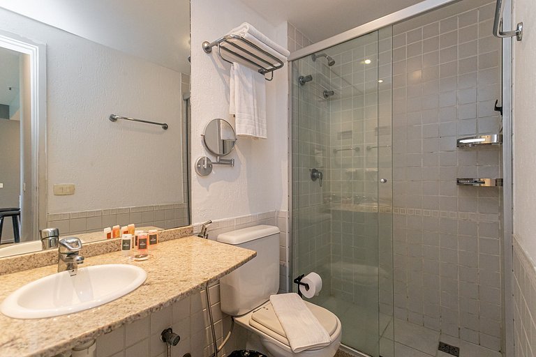 Flat Ipanema com Garagem, Varanda e Lazer