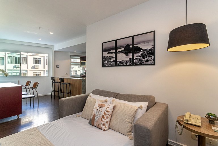 Ipanema Flat: Parking, Leisure & Services