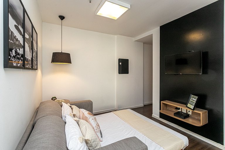 Ipanema Flat: Parking, Leisure & Services