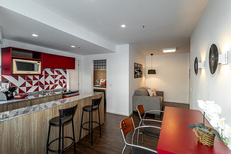 Ipanema Flat: Parking, Leisure & Services