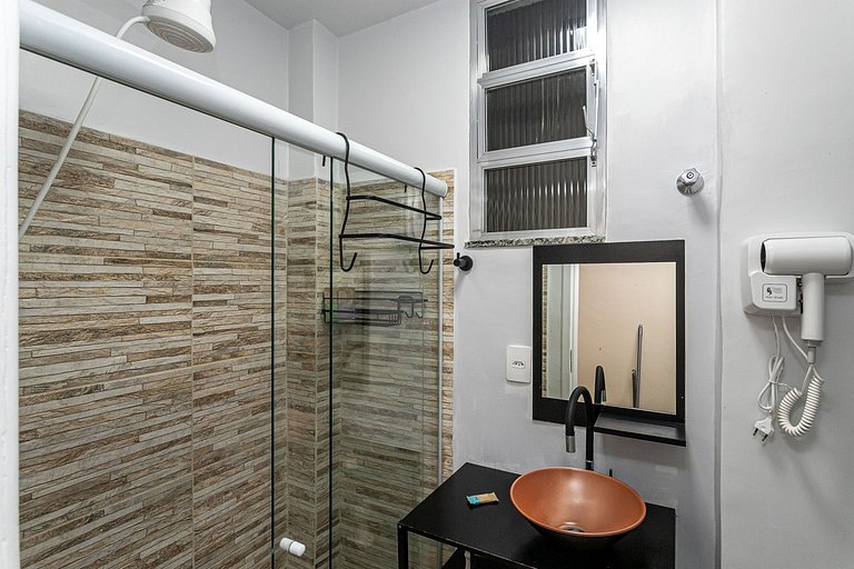 Estúdio moderno e reformado próximo à Lapa