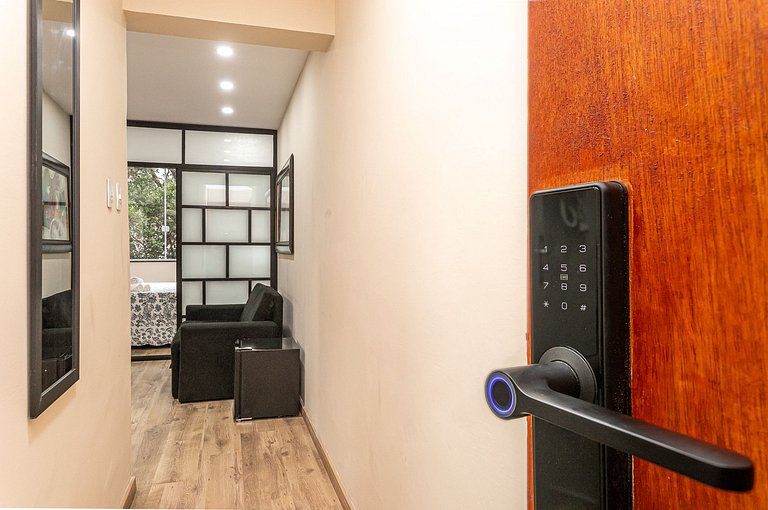 Renovated modern studio near Lapa